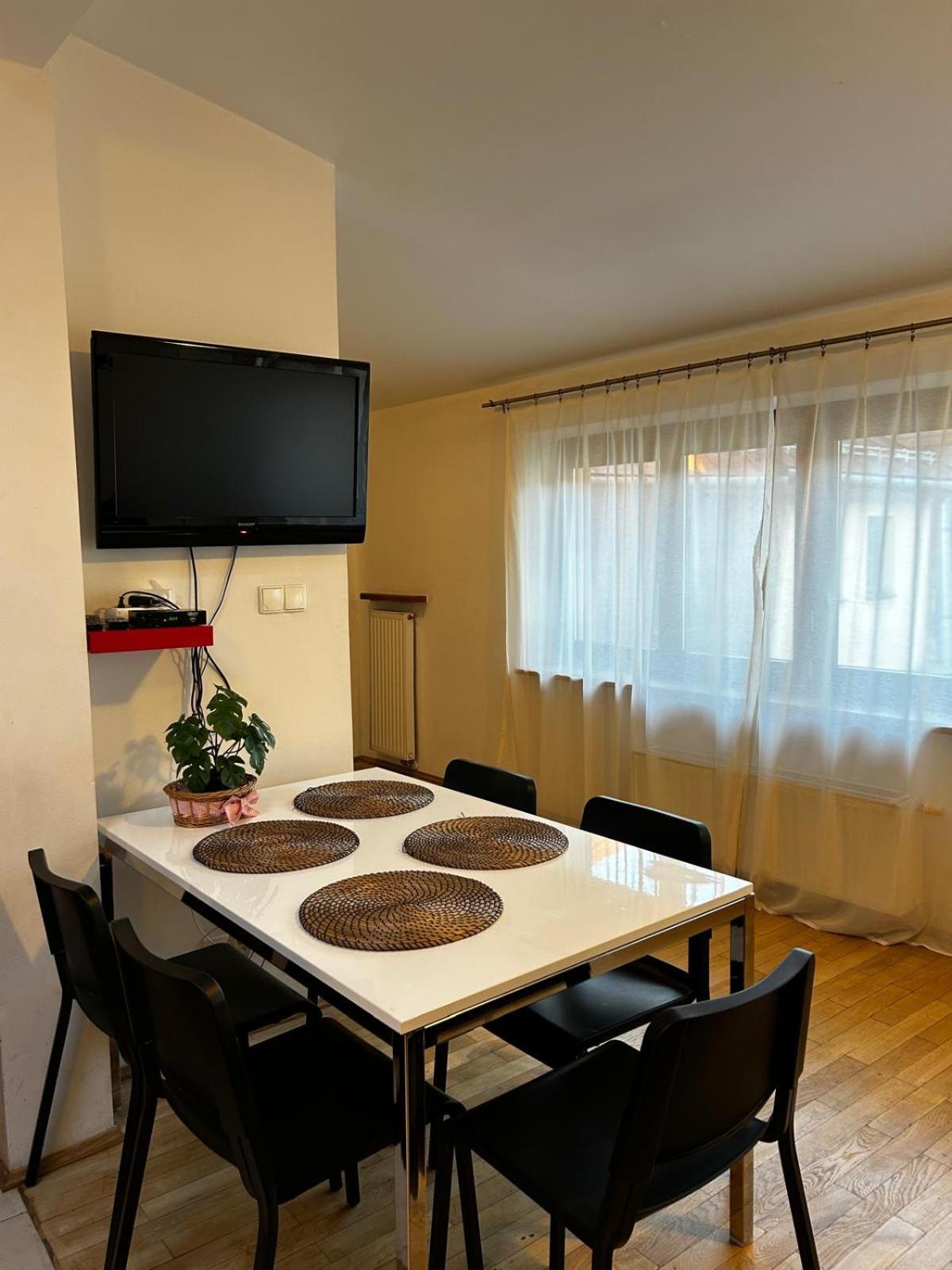 Golden Apartments With Lift - Old Town Krakow Dış mekan fotoğraf